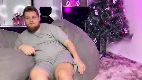 Snapshot of mary_and_vadim chatting on 12.29.24 Maria and Vadim online show from 12.29.24