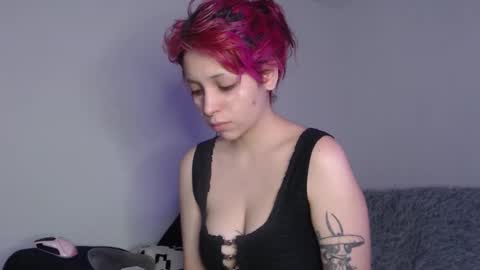                      100   online show from 10.14.25