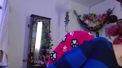                      100   online show from 02.07.26