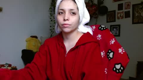 Snapshot of mary_janness chatting on 04.25.26 100 online show from 04.25.26