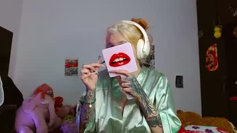                     100   online show from 07.21.26
