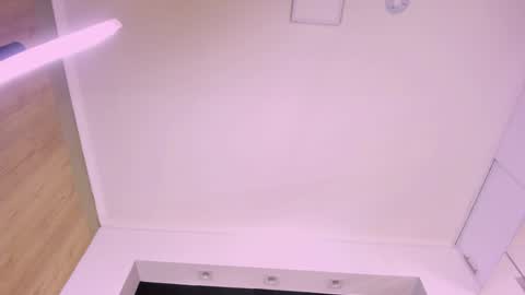 Snapshot of mary_kisss chatting on 01.11.25 online show from 01.11.25