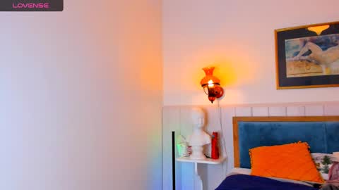 Mary online show from 02.04.25