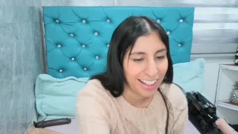 Snapshot of mary_mood_ chatting on 02.09.25 Mary Moon online show from 02.09.25