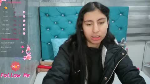 Snapshot of mary_mood_ chatting on 06.22.26 Mary Moon online show from 06.22.26