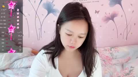 Snapshot of mary_uu chatting on 01.10.25 mary_uu online show from 01.10.25