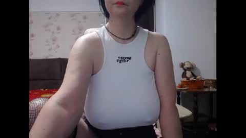Snapshot of mary_x chatting on 05.20.26 Mary online show from 05.20.26