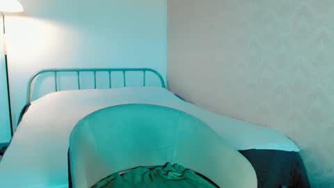 Anna online show from 09.27.25