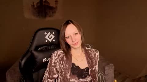 maryklite_ online show from 01.18.26