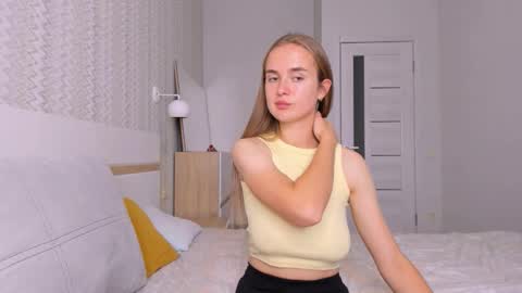 Mari online show from 10.10.25