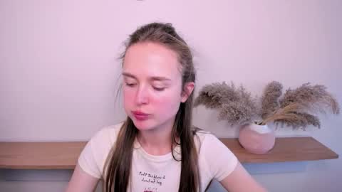 Mari online show from 04.21.26