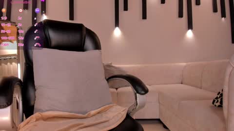  Mary  online show from 01.21.25