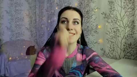 Snapshot of marylou_ chatting on 02.21.25 Mary Lou online show from 02.21.25