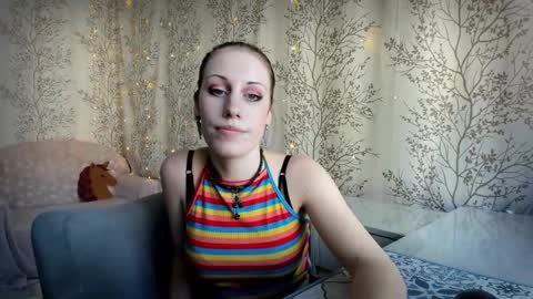 Snapshot of marylou_ chatting on 09.26.25 Mary Lou online show from 09.26.25