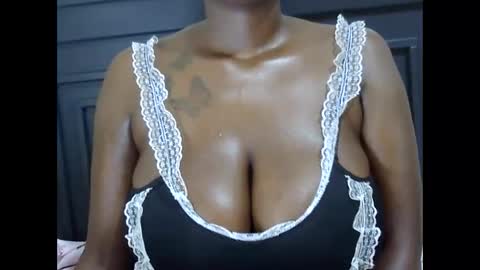 marylov23 online show from 11.15.25