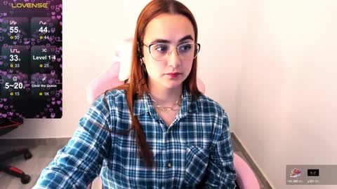 Snapshot of maryluna95 chatting on 01.31.25 Dulce Maria online show from 01.31.25