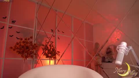 Mary online show from 11.16.25