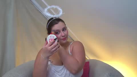 MaryMurrays online show from 10.27.25