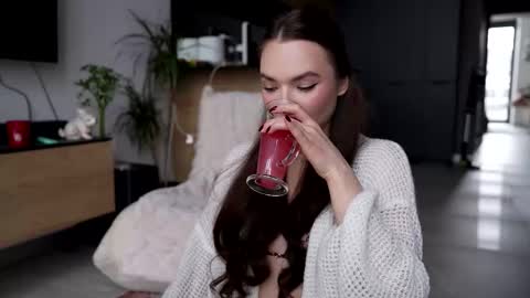 Marina online show from 11.25.25