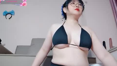 Snapshot of maryzhong chatting on 09.28.25 maryzhong online show from 09.28.25