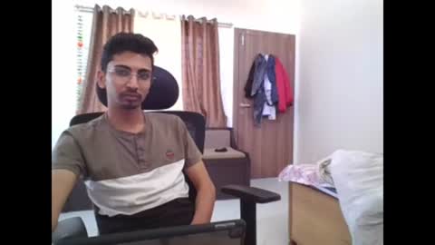 maskboyz2003 online show from 12.08.24