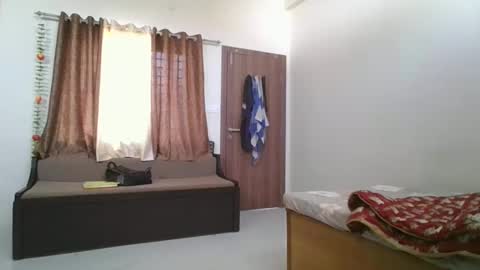 maskboyz2003 online show from 12.31.24