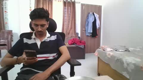 maskboyz2003 online show from 01.20.25