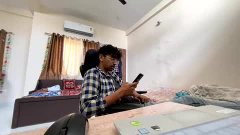 maskboyz2003 online show from 09.19.25