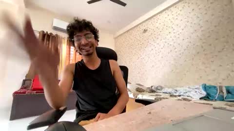 maskboyz2003 online show from 10.25.25