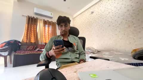 maskboyz2003 online show from 11.14.25