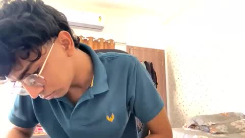 maskboyz2003 online show from 11.28.25