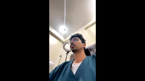 Mask Boy online show from 02.03.25