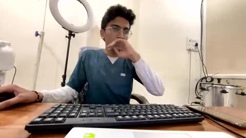 Mask Boy online show from 02.03.25