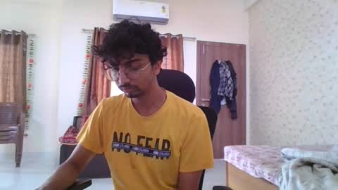 Mask Boy online show from 10.03.25