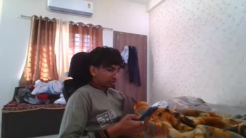 Mask Boy online show from 11.16.25