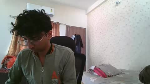 Mask Boy online show from 11.24.25