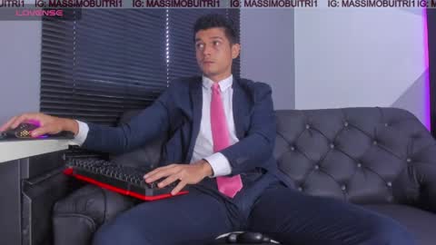 I am Massimo online show from 04.12.26