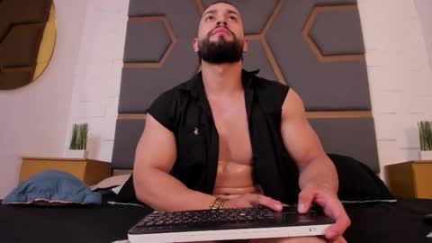 Massimo online show from 11.11.25