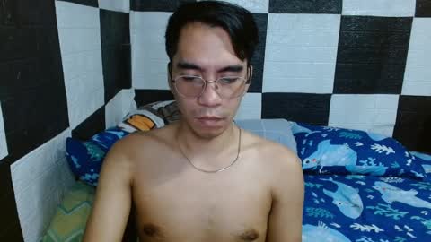 Snapshot of massive_boner02 chatting on 12.18.24 massive_boner02 online show from 12.18.24