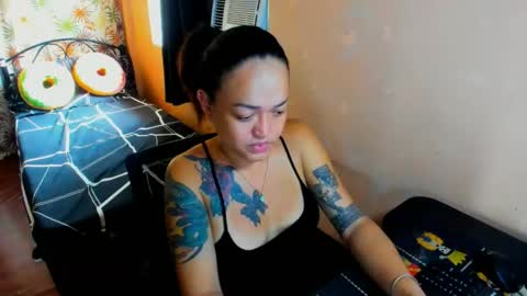 Snapshot of massivecockcum chatting on 05.24.26 kimmy online show from 05.24.26
