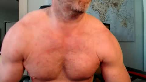 Snapshot of master8daddy69 chatting on 05.20.26 master8daddy69 online show from 05.20.26