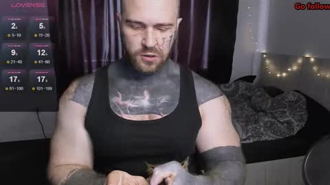 Snapshot of master_oil chatting on 02.26.26 Huge Alex online show from 02.26.26