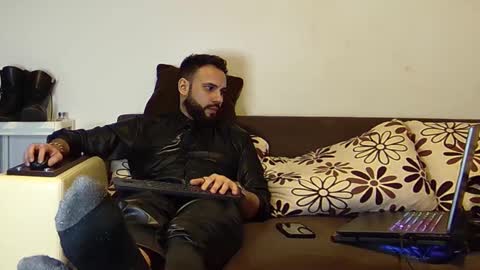 Snapshot of master_roberto333 chatting on 02.04.25 SIR online show from 02.04.25