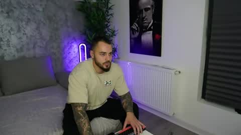 Snapshot of masterkingmuscle chatting on 01.05.26 masterkingmuscle online show from 01.05.26