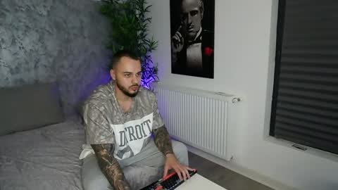 Snapshot of masterkingmuscle chatting on 02.02.26 masterkingmuscle online show from 02.02.26