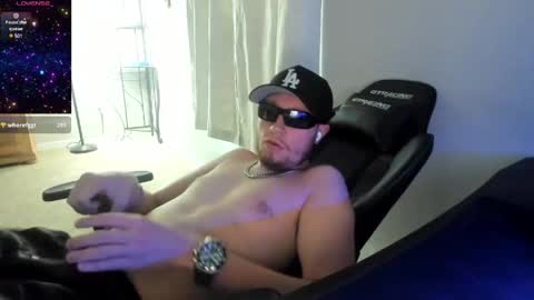 Snapshot of mastermusclebro chatting on 05.29.26 mastermusclebro online show from 05.29.26