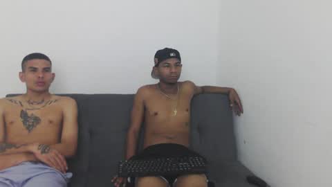 Snapshot of masters_latins chatting on 07.22.26 masters_latins online show from 07.22.26