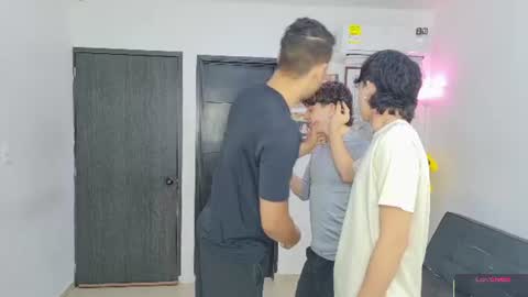 Team Cris Darwin- Fernando- Stiven- David online show from 06.15.26