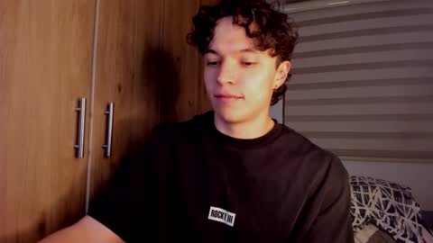 Snapshot of mastrangelo_x chatting on 01.10.26 mastrangelo_x online show from 01.10.26