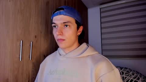 Snapshot of mastrangelo_x chatting on 02.18.26 mastrangelo_x online show from 02.18.26